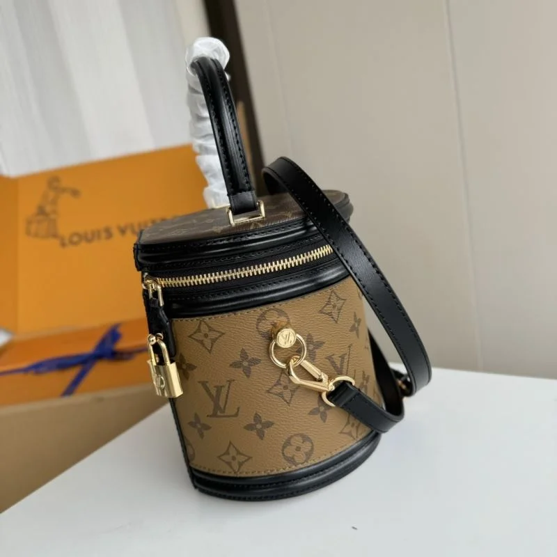 Stretchable Louis Vuitton Cosmetic Bags 49293