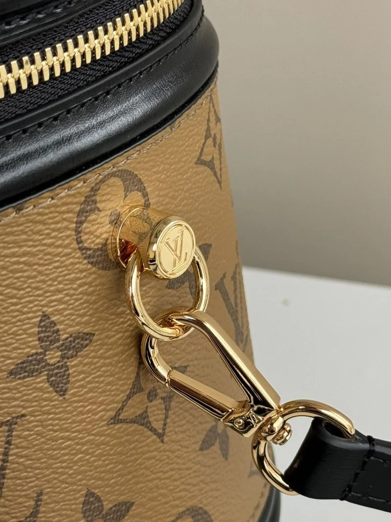 Stretchable Louis Vuitton Cosmetic Bags 49293