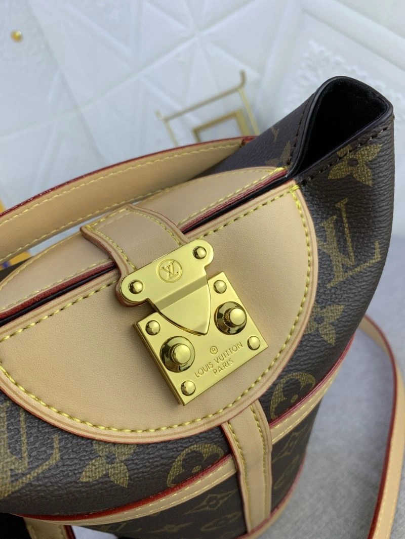 Lightweight Louis Vuitton Cosmetic Bags 79883