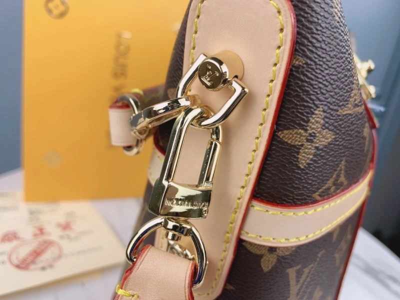 Louis Vuitton Cosmetic Bags Unisex 79873