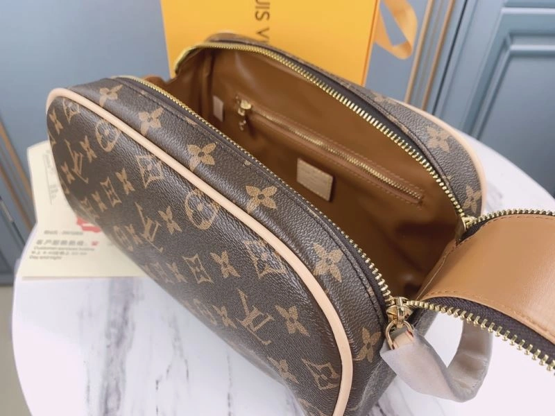Louis Vuitton Cosmetic Bags Stretchable 79870