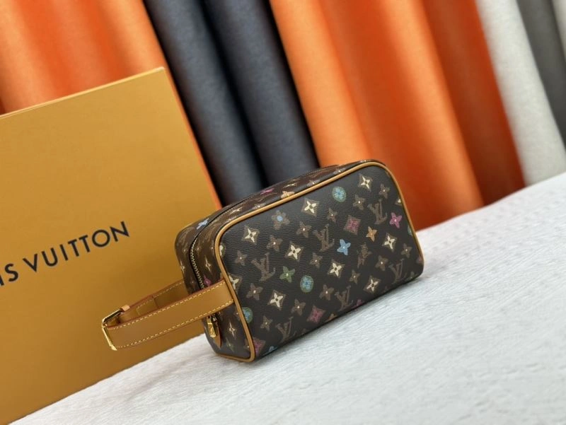 Snug Louis Vuitton Cosmetic Bags 79860