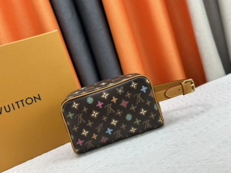 Snug Louis Vuitton Cosmetic Bags 79860
