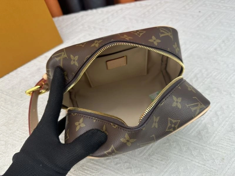 Louis Vuitton Cosmetic Bags NewStyle 79858