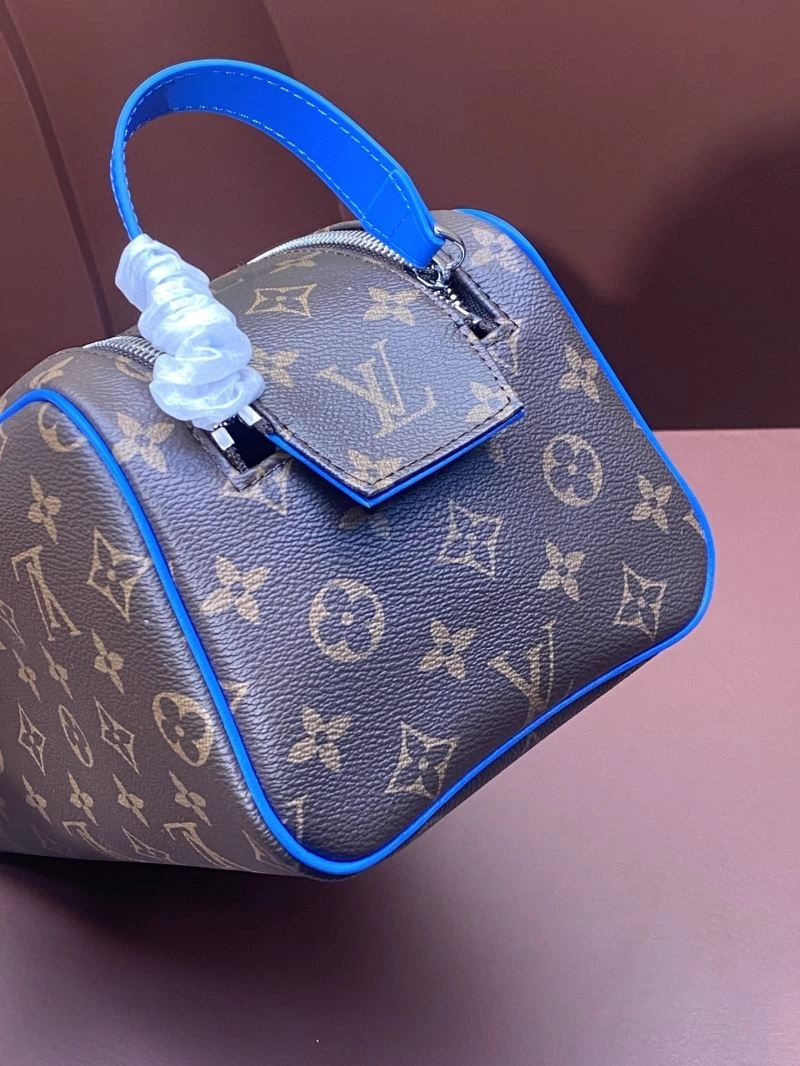 Louis Vuitton Cosmetic Bags Breathable 65732