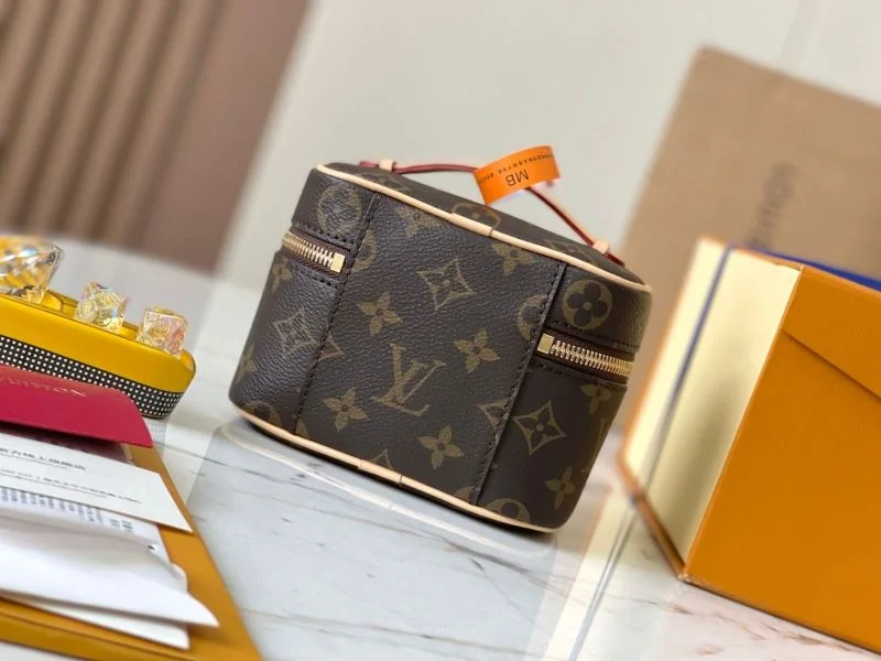 Louis Vuitton Cosmetic Bags Functional 39764