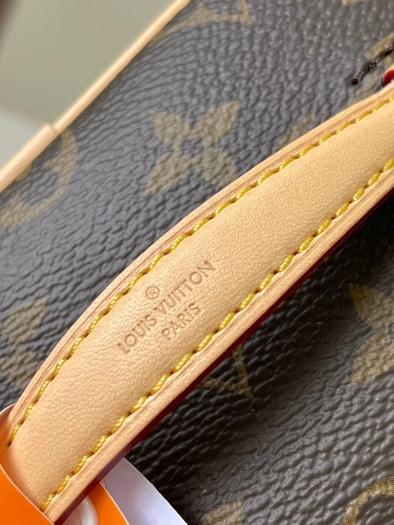 Louis Vuitton Cosmetic Bags Functional 39764
