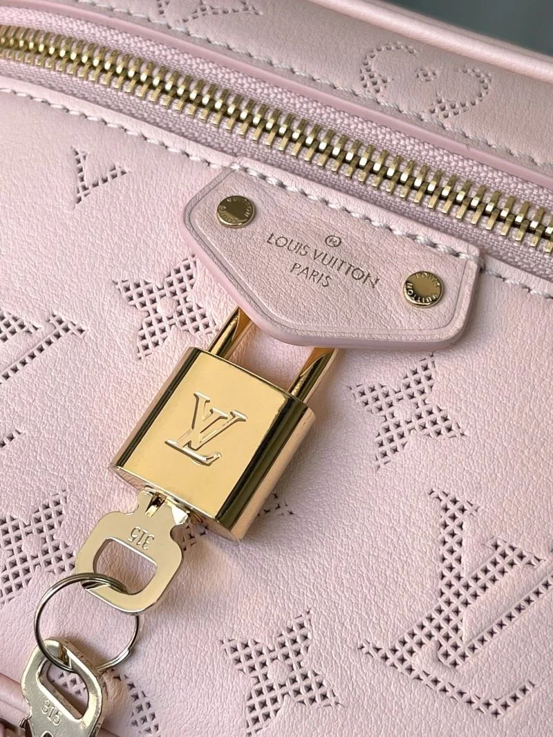 Sophisticated Louis Vuitton Cosmetic Bags 39804