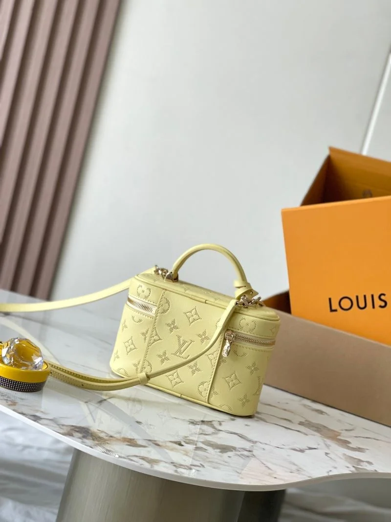 Seasonal Louis Vuitton Cosmetic Bags 39755