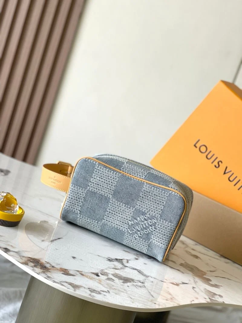 Stylish Louis Vuitton Cosmetic Bags 39751