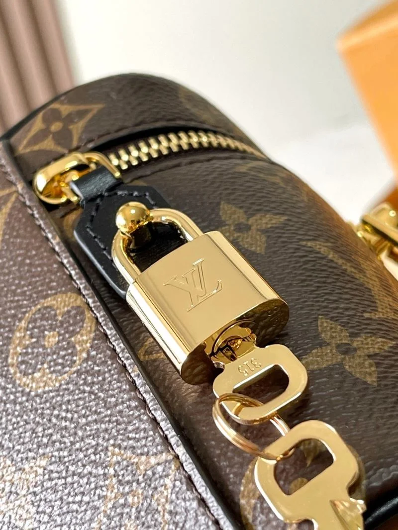 SmartChoice Louis Vuitton Cosmetic Bags 39763
