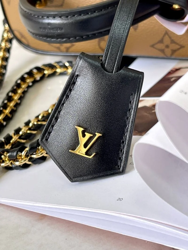 SportInspired Louis Vuitton Cosmetic Bags 39753
