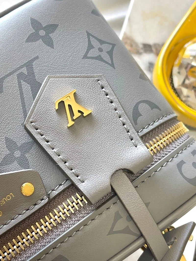 Efficient Louis Vuitton Cosmetic Bags 39749