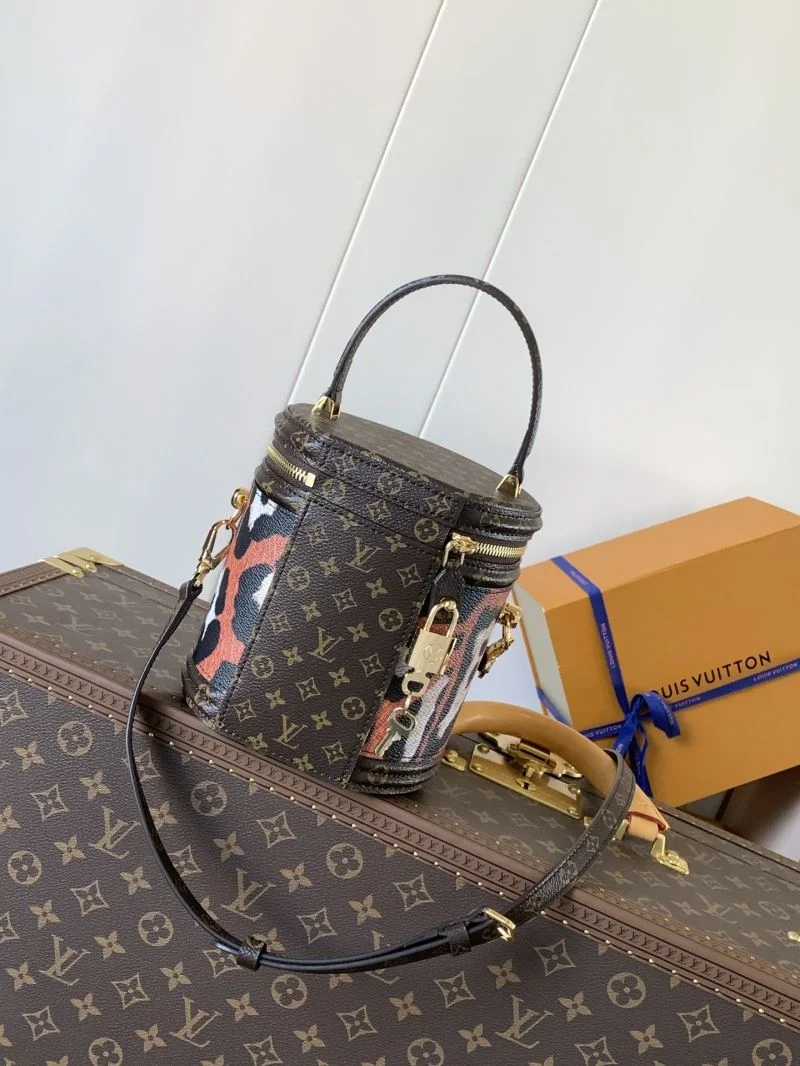 Louis Vuitton Cosmetic Bags TimelessDesign 39281