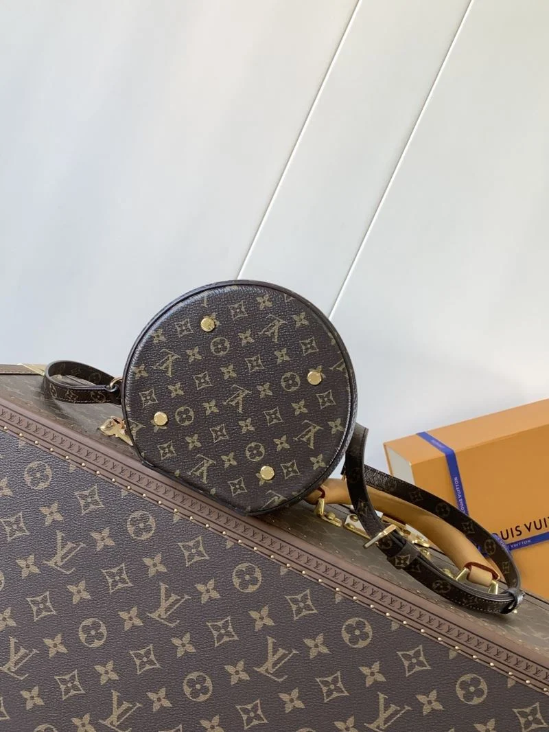 Louis Vuitton Cosmetic Bags TimelessDesign 39281