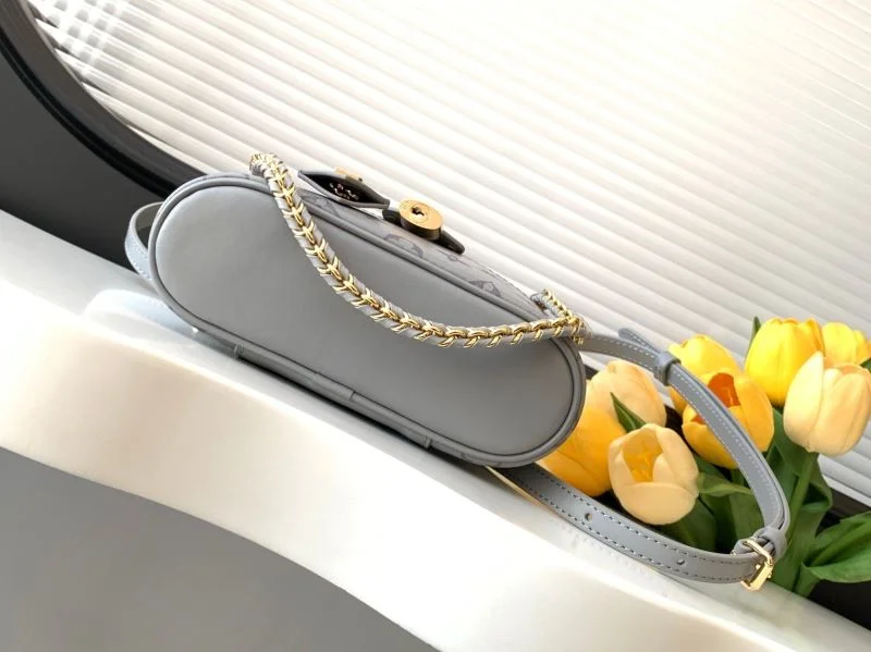 Louis Vuitton Cosmetic Bags OdorResistant 38899