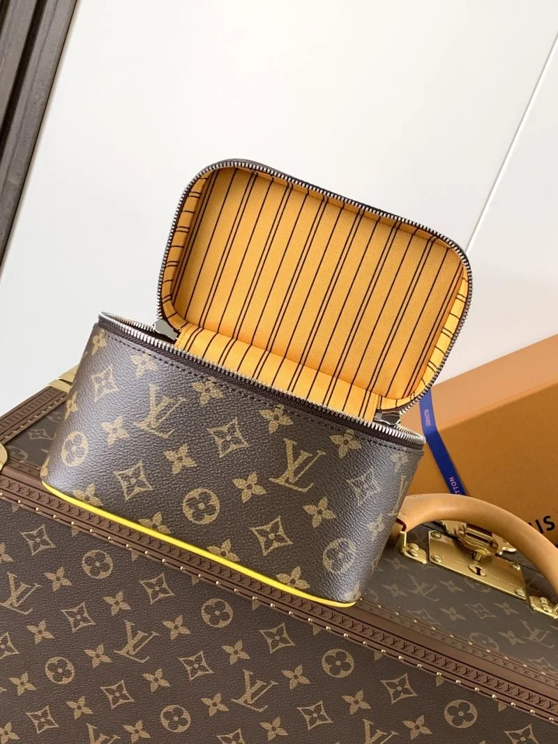 Louis Vuitton Cosmetic Bags Breathable 38916