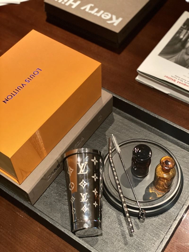 Louis Vuitton Cups Sporty 262734