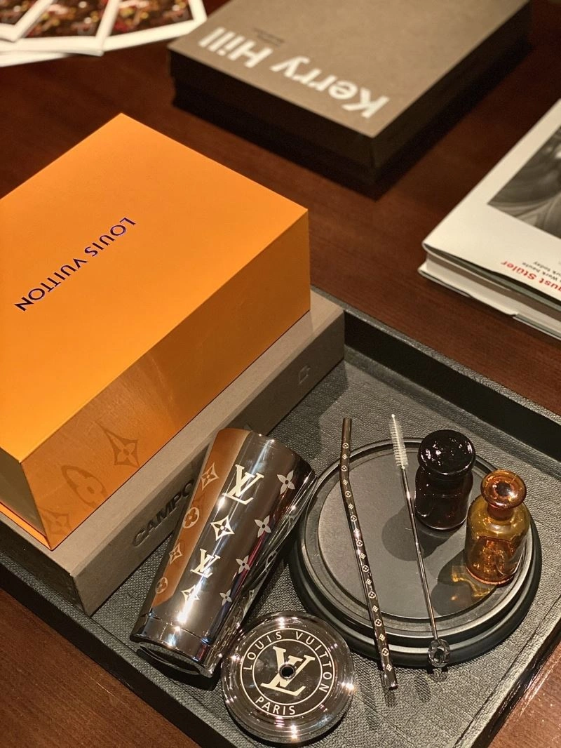 Louis Vuitton Cups Sporty 262734
