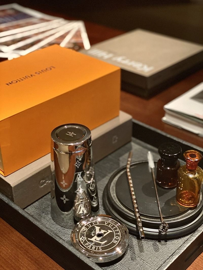 Louis Vuitton Cups Sporty 262734