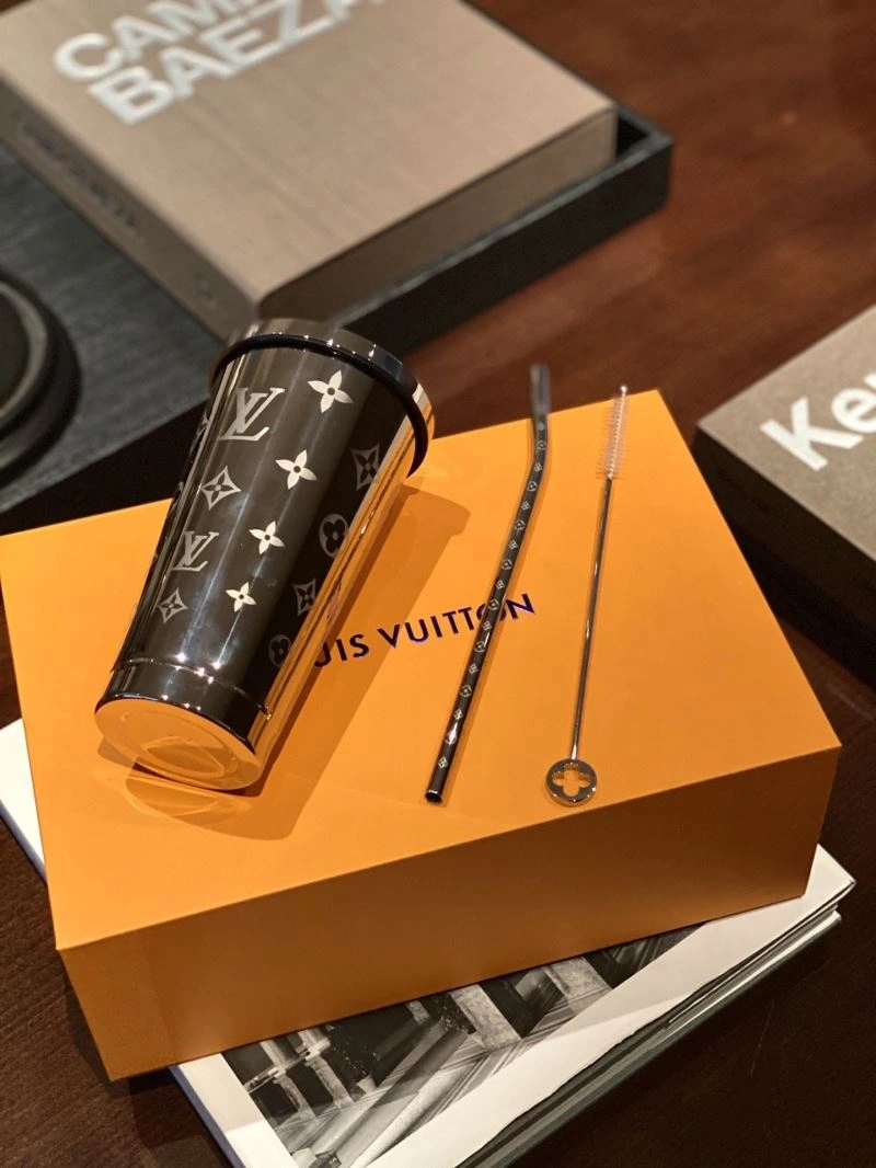 Tailored Louis Vuitton Cups 262726