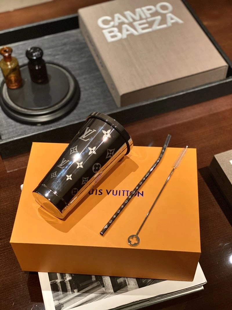 Tailored Louis Vuitton Cups 262726