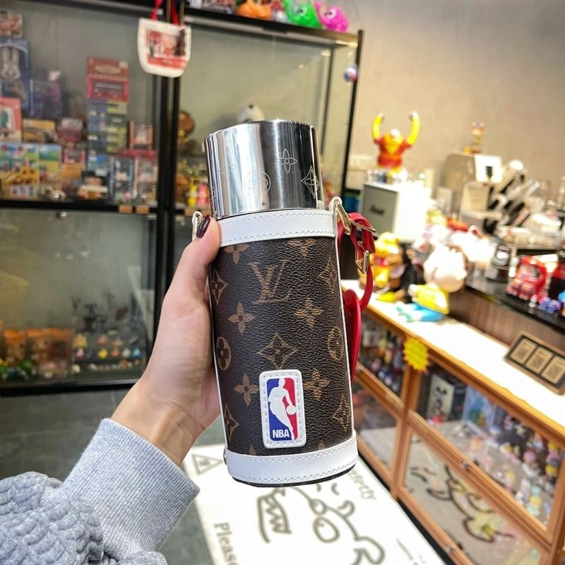 Elegant Louis Vuitton Cups 262755