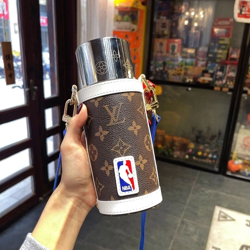 Elegant Louis Vuitton Cups 262755