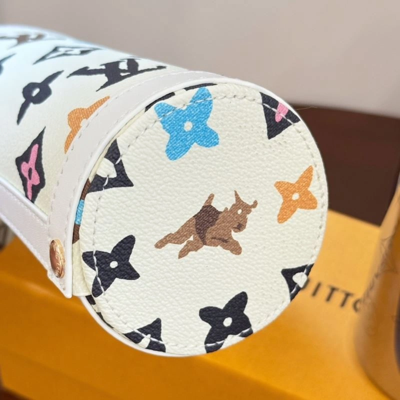Louis Vuitton Cups Contemporary 262757