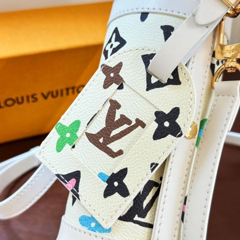 Louis Vuitton Cups Contemporary 262757