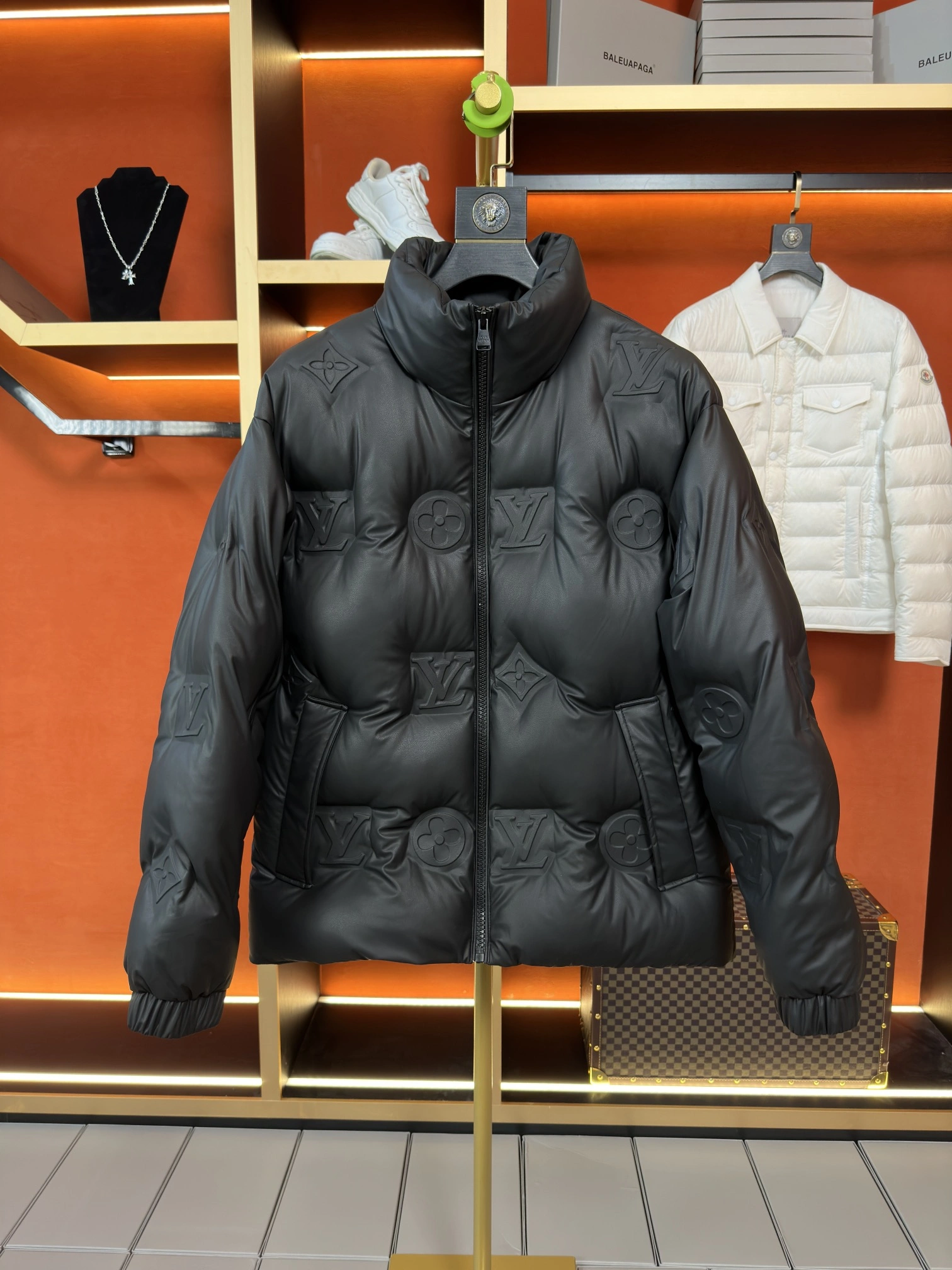 Unique Louis Vuitton Down Jackets 139486
