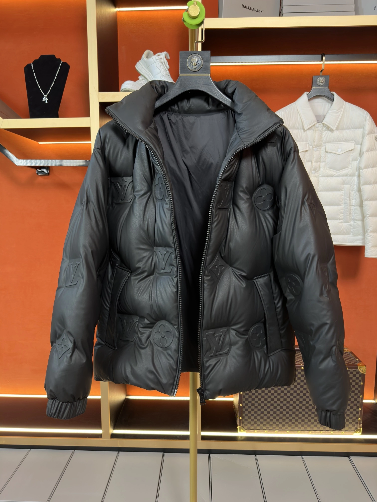 Unique Louis Vuitton Down Jackets 139486