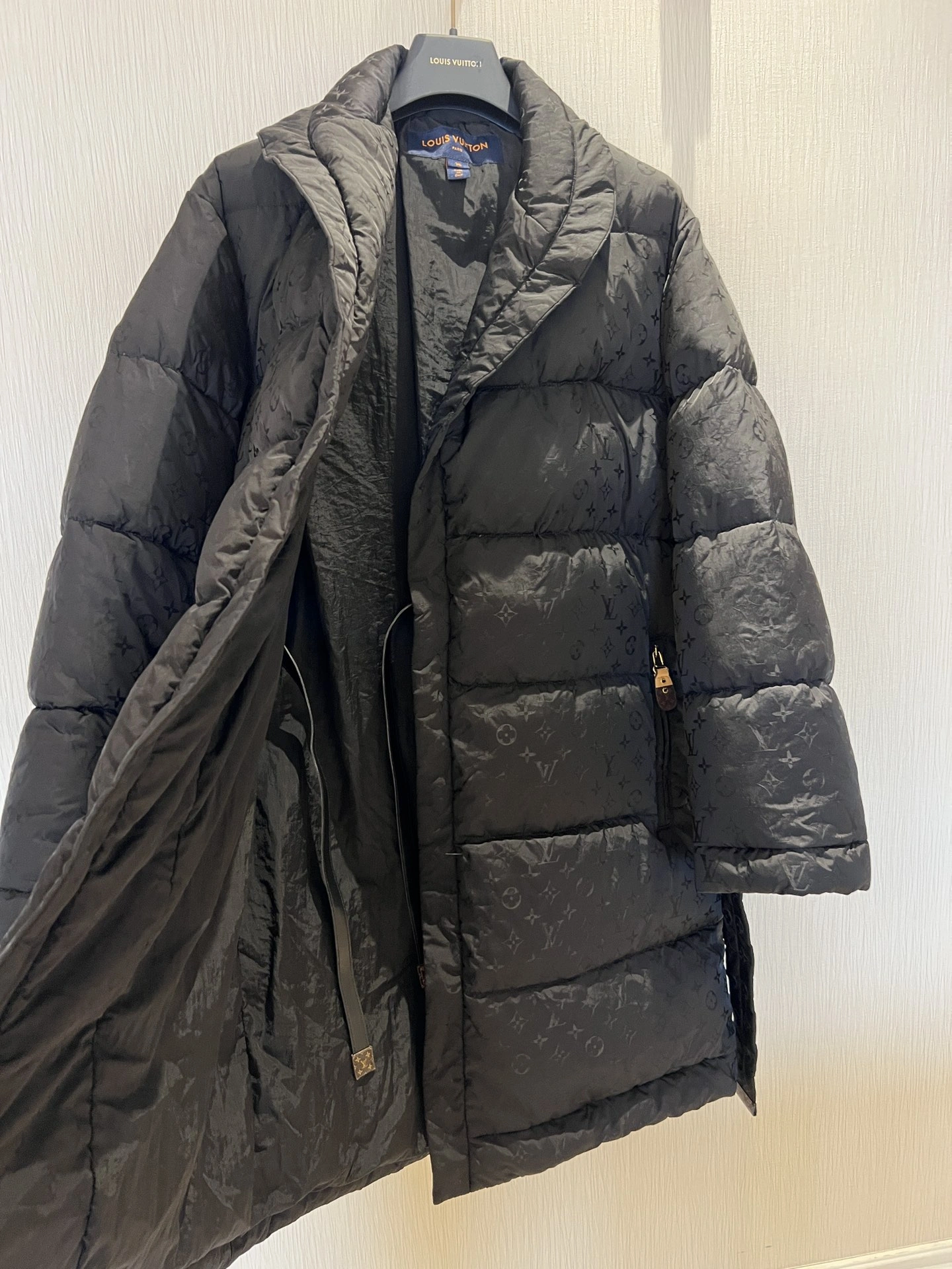 Upgraded Louis Vuitton Down Jackets 139459