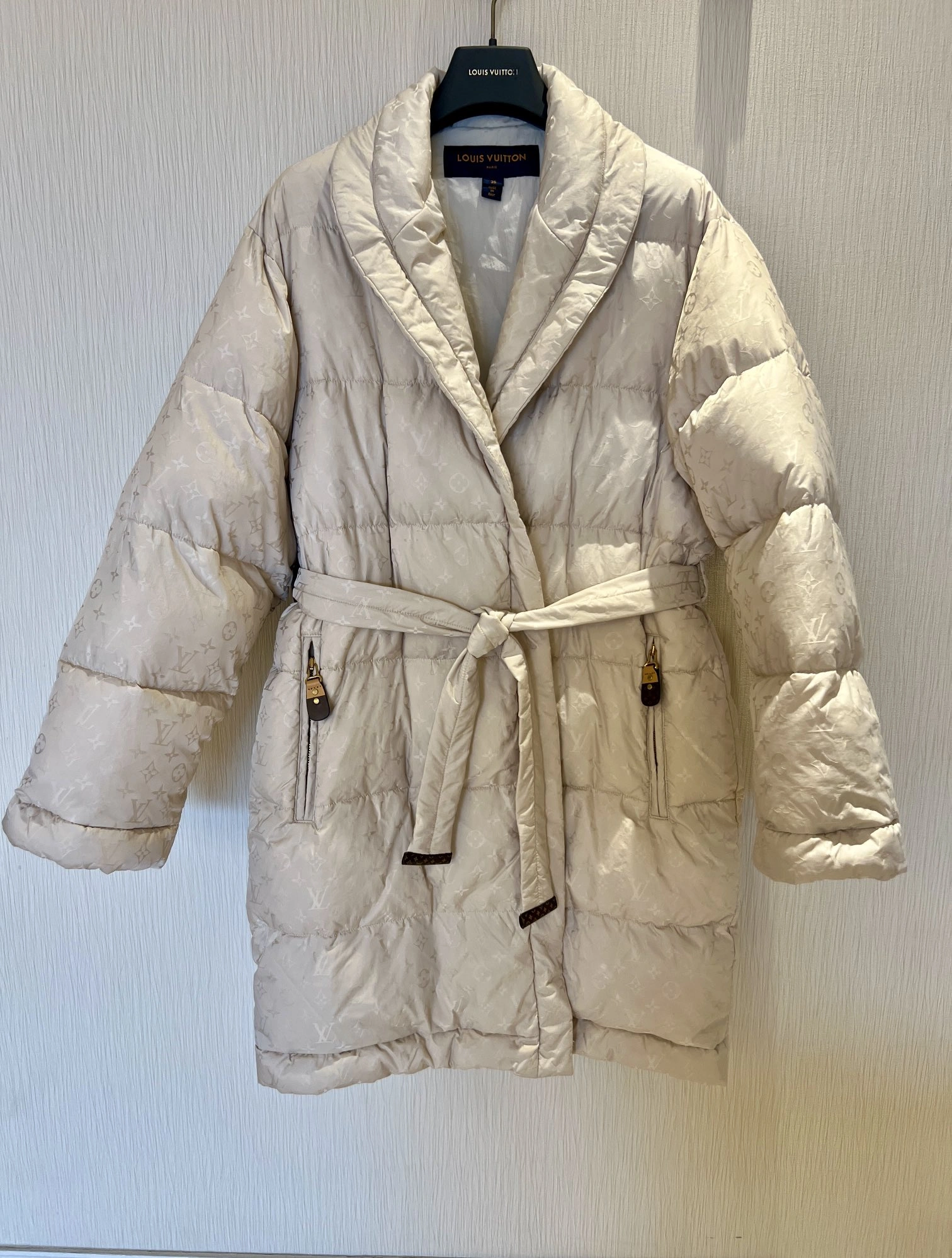 Comfortable Louis Vuitton Down Jackets 139468