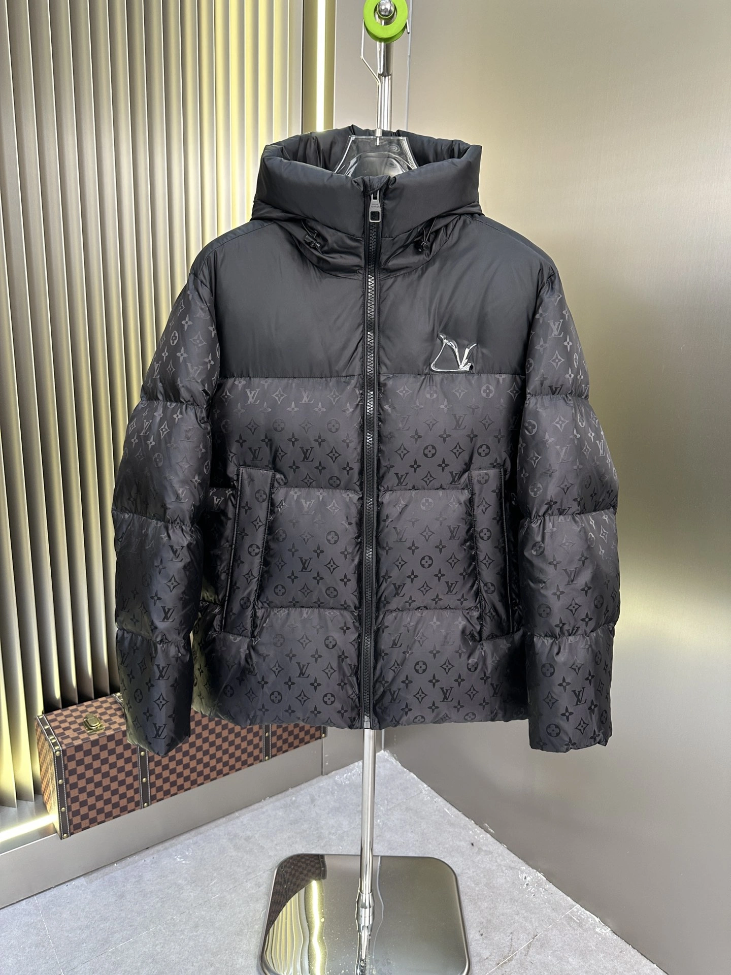 Louis Vuitton Down Jackets SmoothTexture 139461