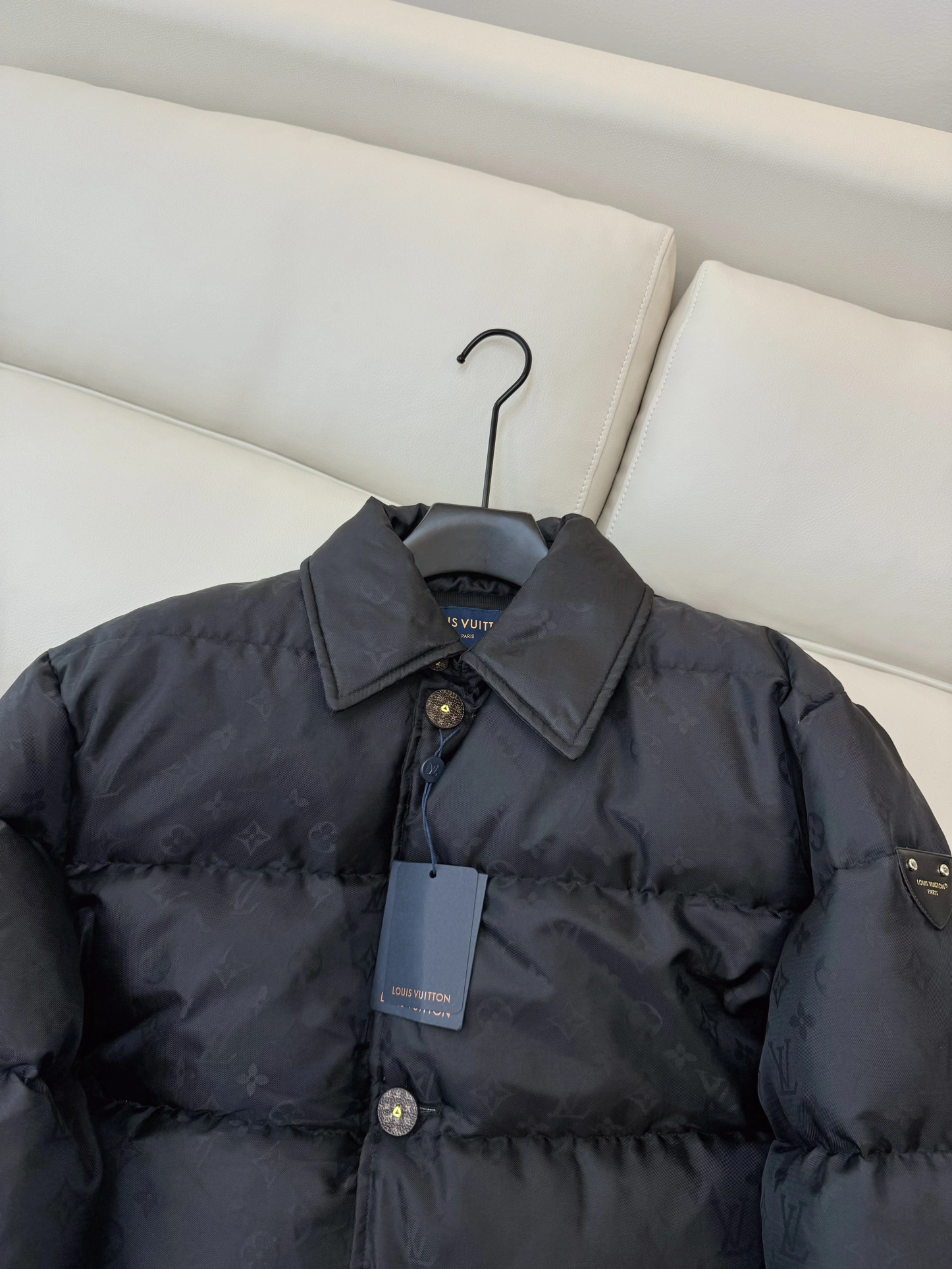 Vibrant Louis Vuitton Down Jackets 139469