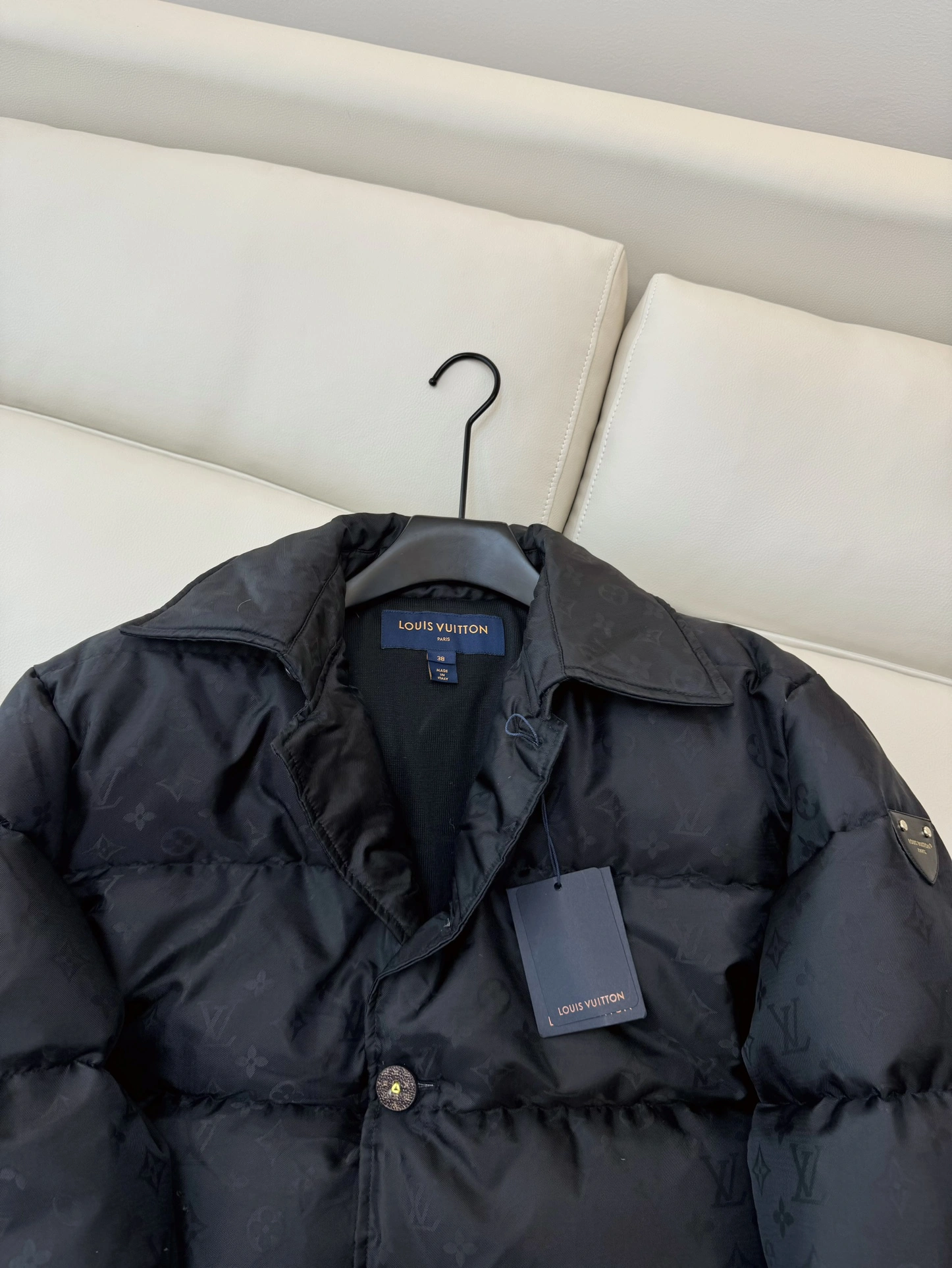 Vibrant Louis Vuitton Down Jackets 139469