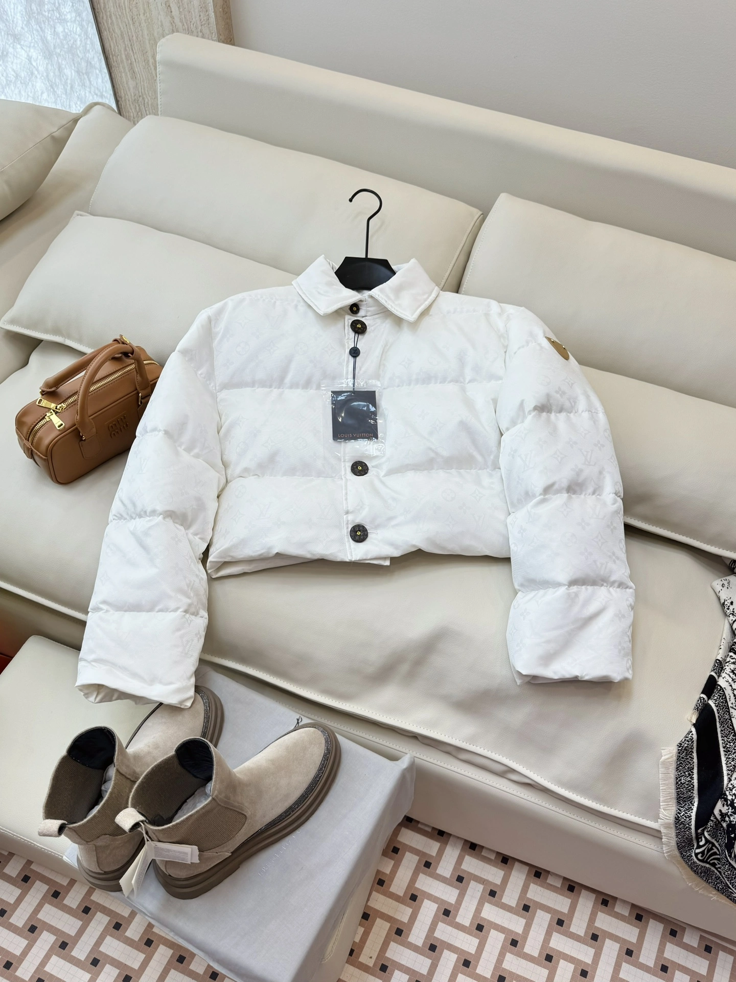 Trendsetting Louis Vuitton Down Jackets 139470