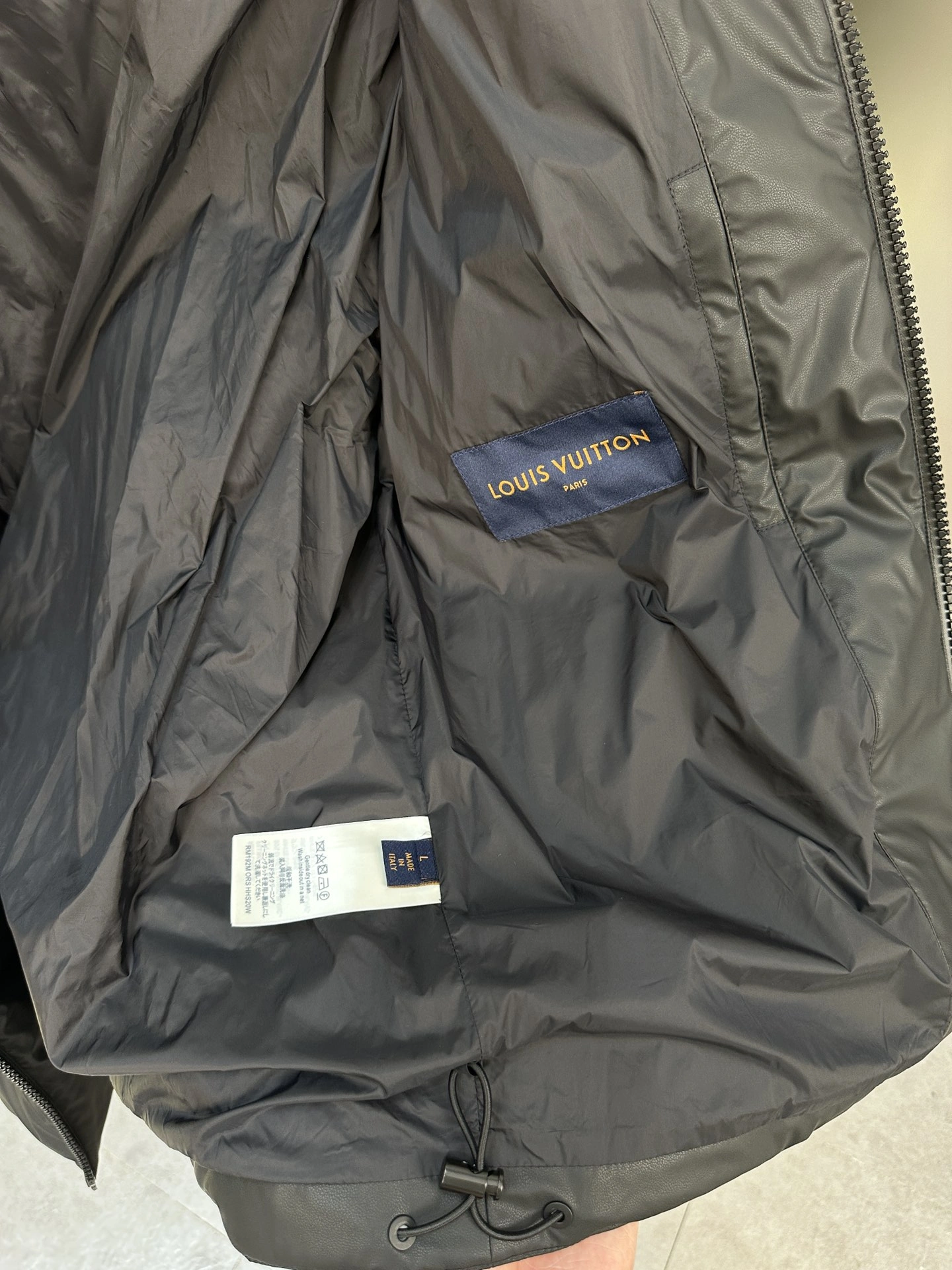 SoftTouch Louis Vuitton Down Jackets 139473