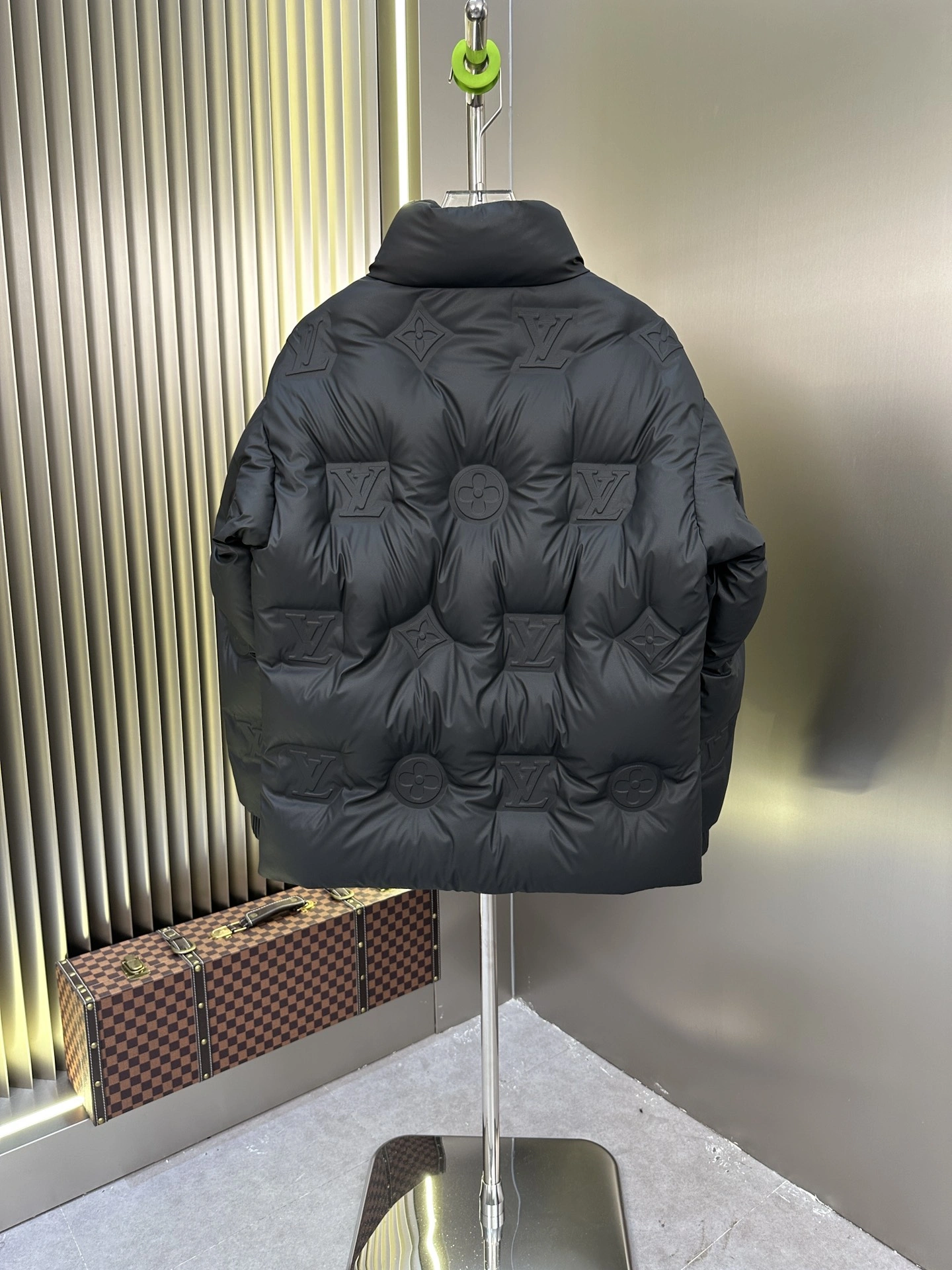 SoftTouch Louis Vuitton Down Jackets 139473