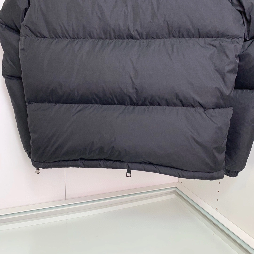 OdorResistant Louis Vuitton Down Jackets 139465