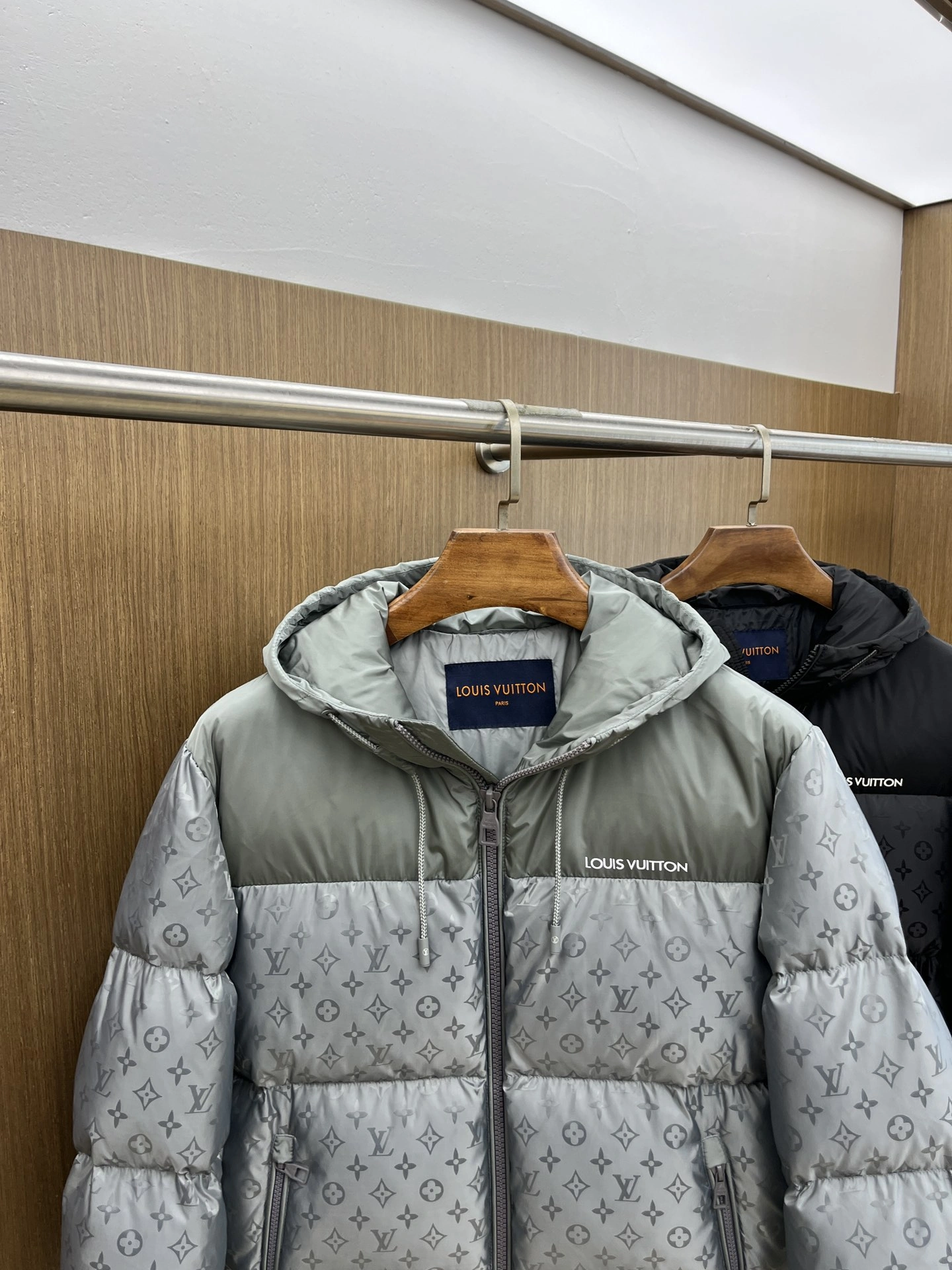 Trendsetting Louis Vuitton Down Jackets 139479