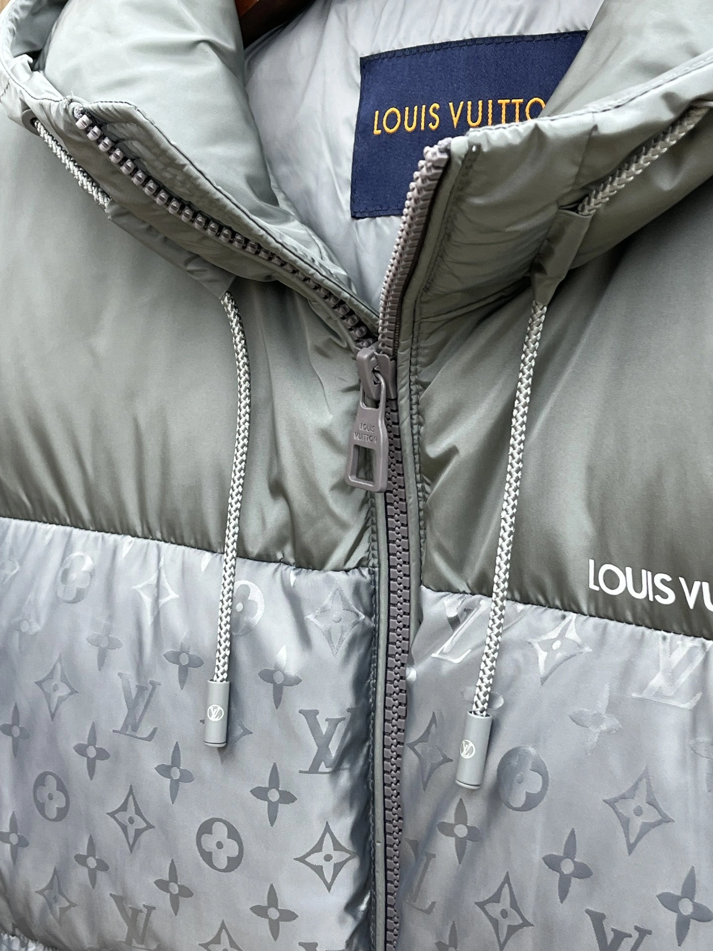 Trendsetting Louis Vuitton Down Jackets 139479