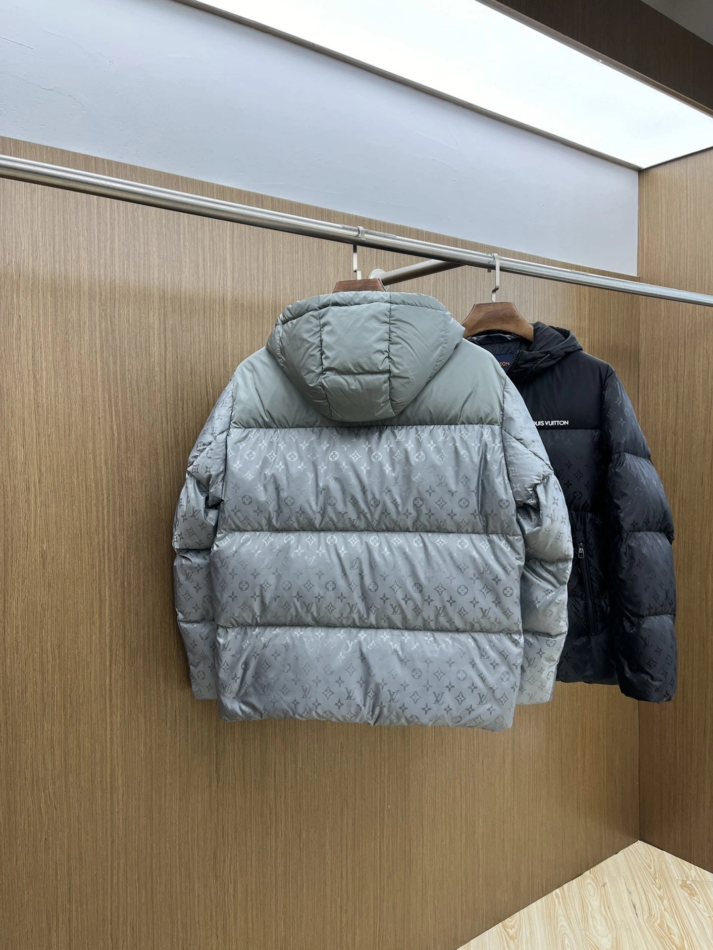 Trendsetting Louis Vuitton Down Jackets 139479