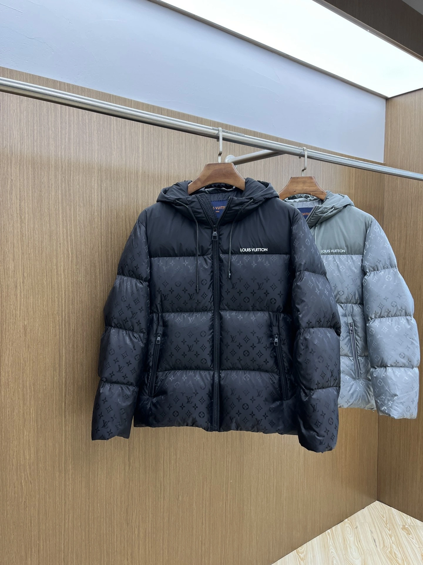 Refined Louis Vuitton Down Jackets 139472