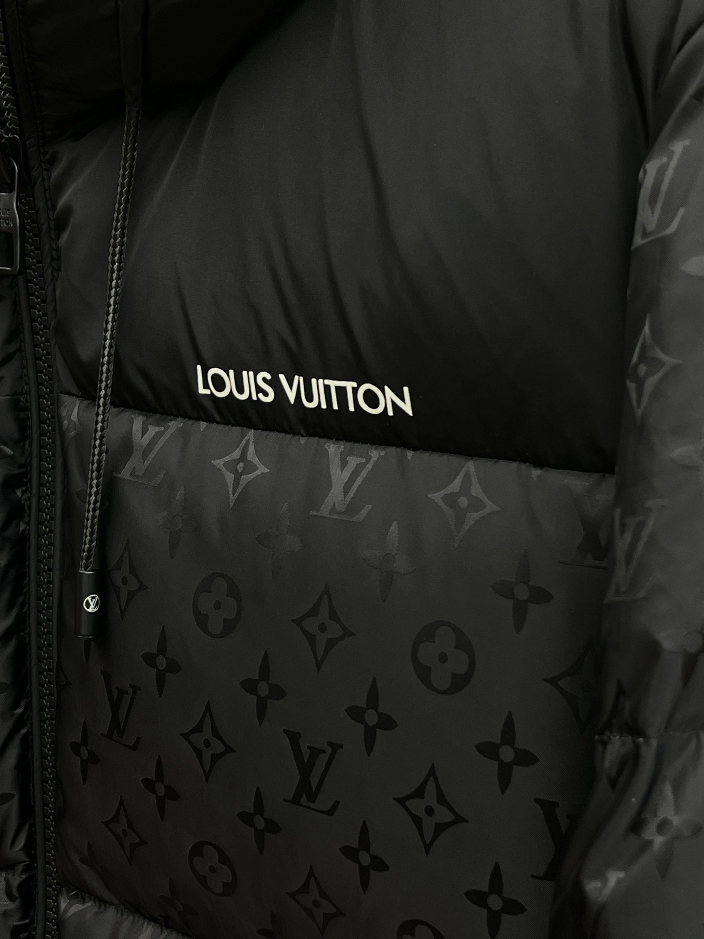 Refined Louis Vuitton Down Jackets 139472