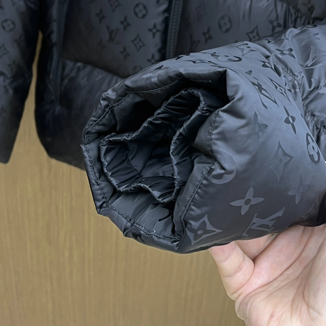 Refined Louis Vuitton Down Jackets 139472