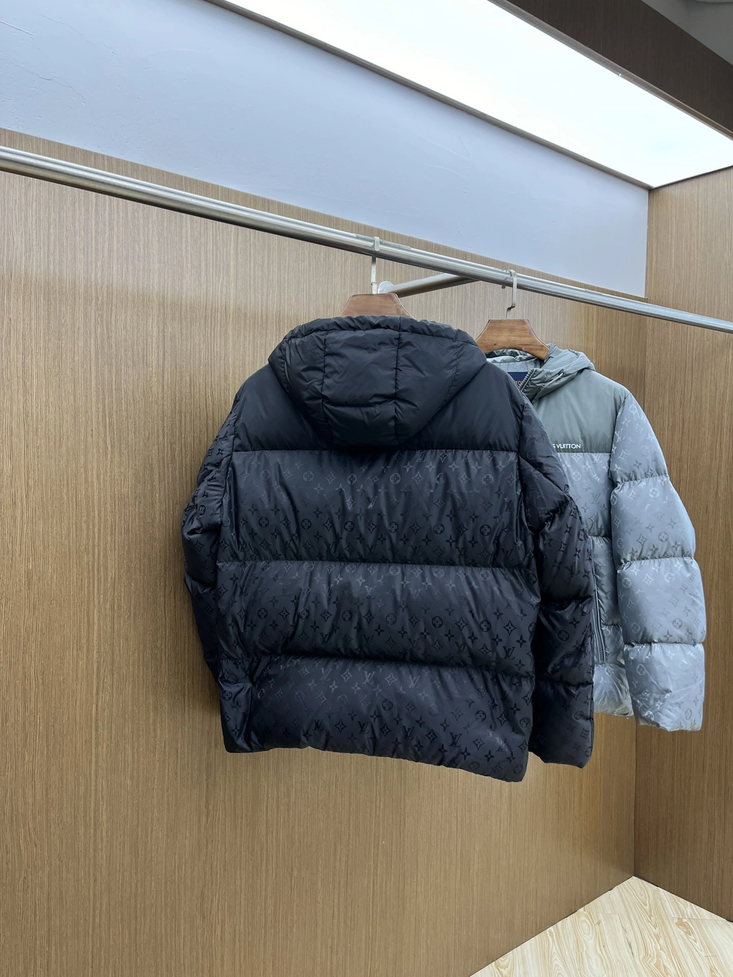 Refined Louis Vuitton Down Jackets 139472