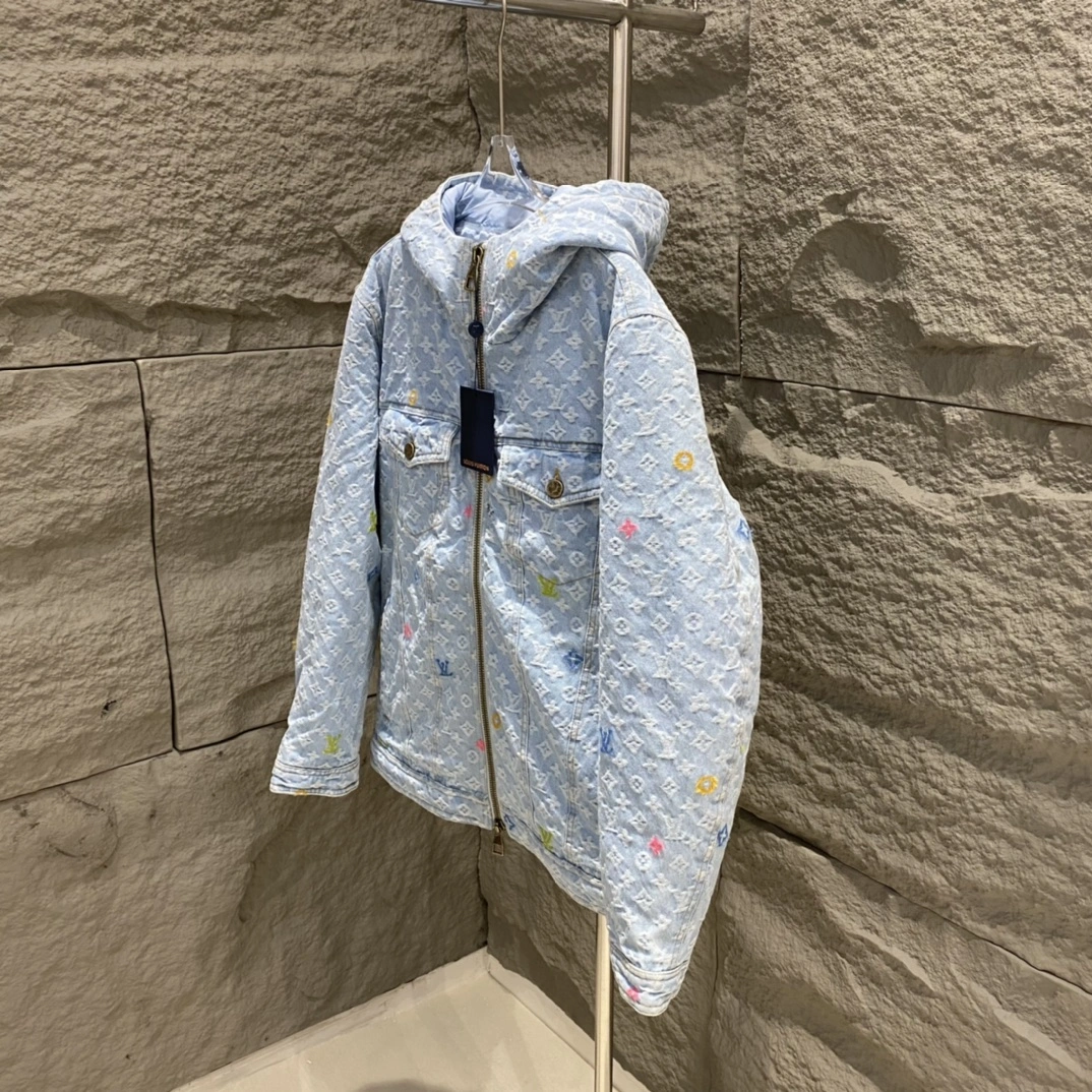 Comfortable Louis Vuitton Down Jackets 139475