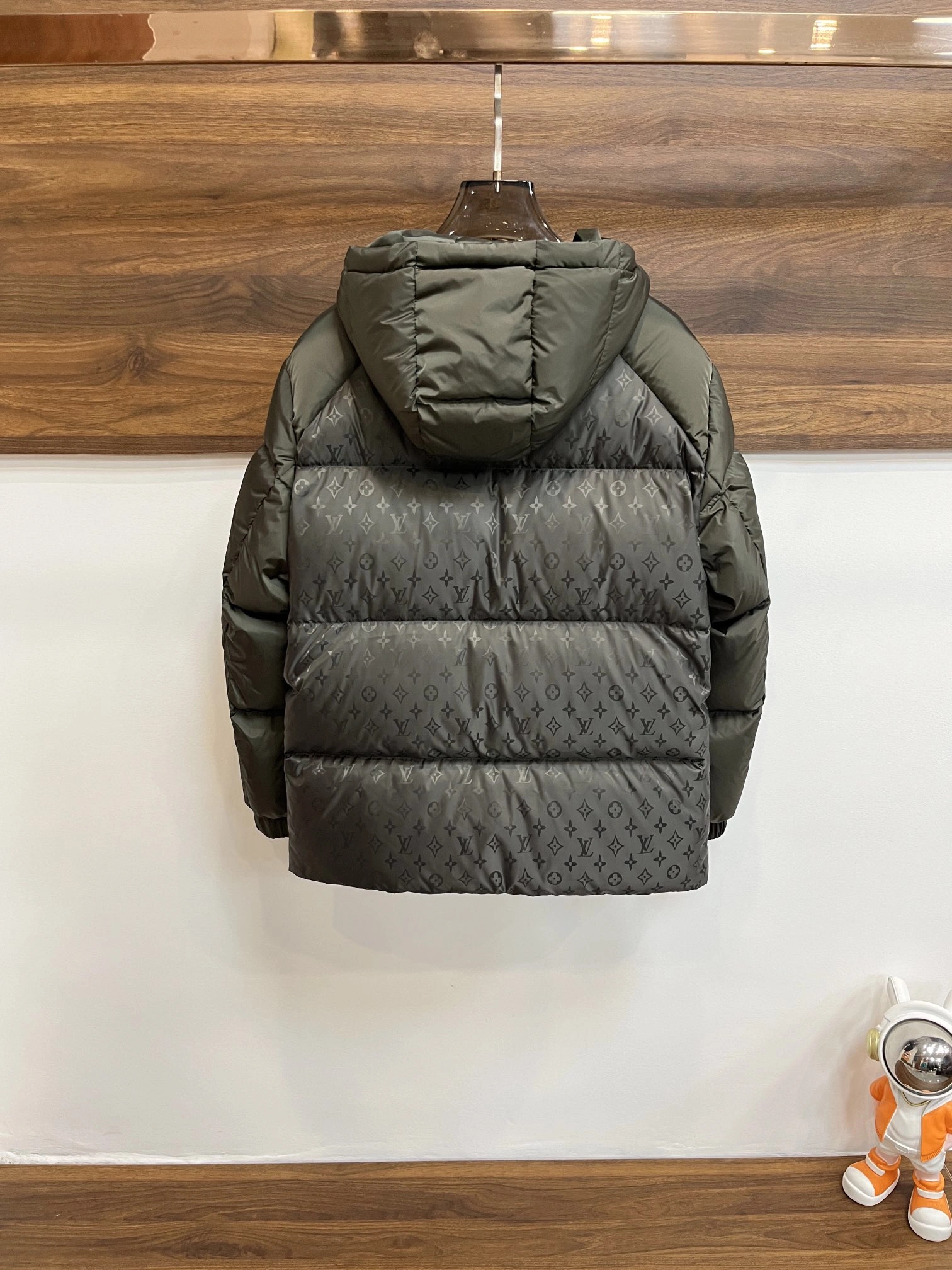 BestValue Louis Vuitton Down Jackets 139476